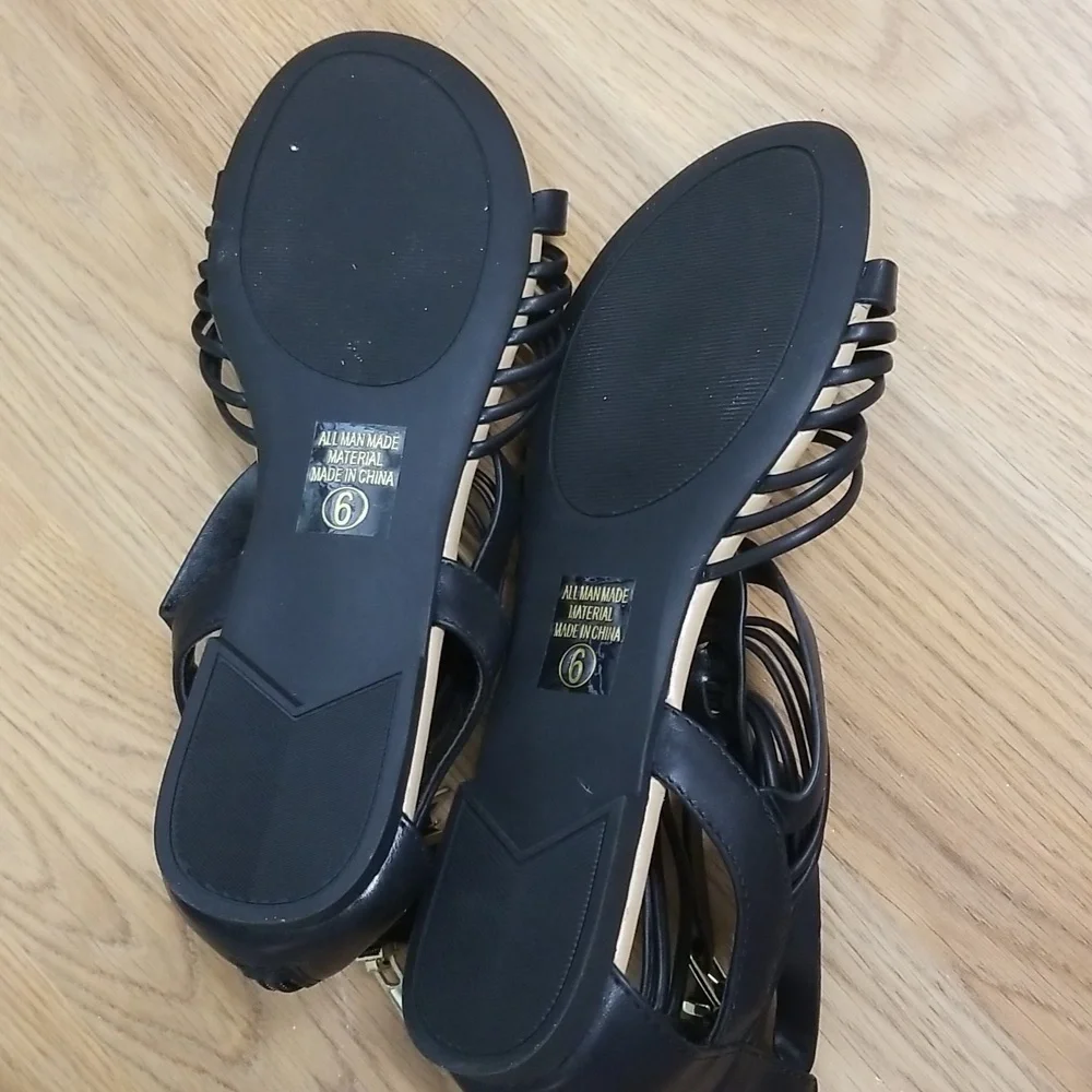 Soda Black Ankle Sandals